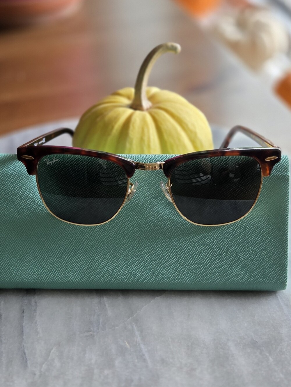 Ray-Ban Clubmaster Sunglasses - Tortoise/Brown with Gold Trim
